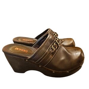 Vintage Y2K Bongo Clogs. Size 7.
